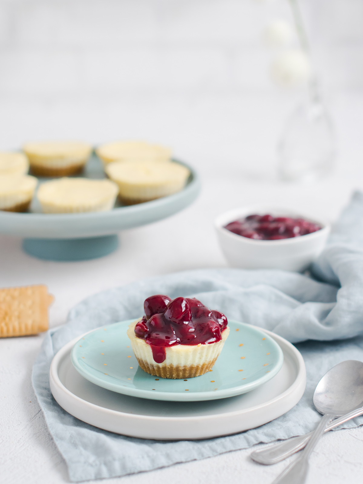 Mini cheesecake s preljevom od višanja
