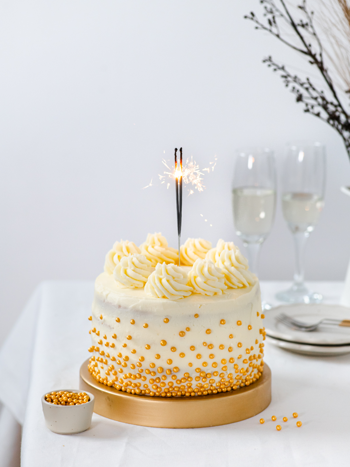 Novogodišnja torta s bademima i narančom